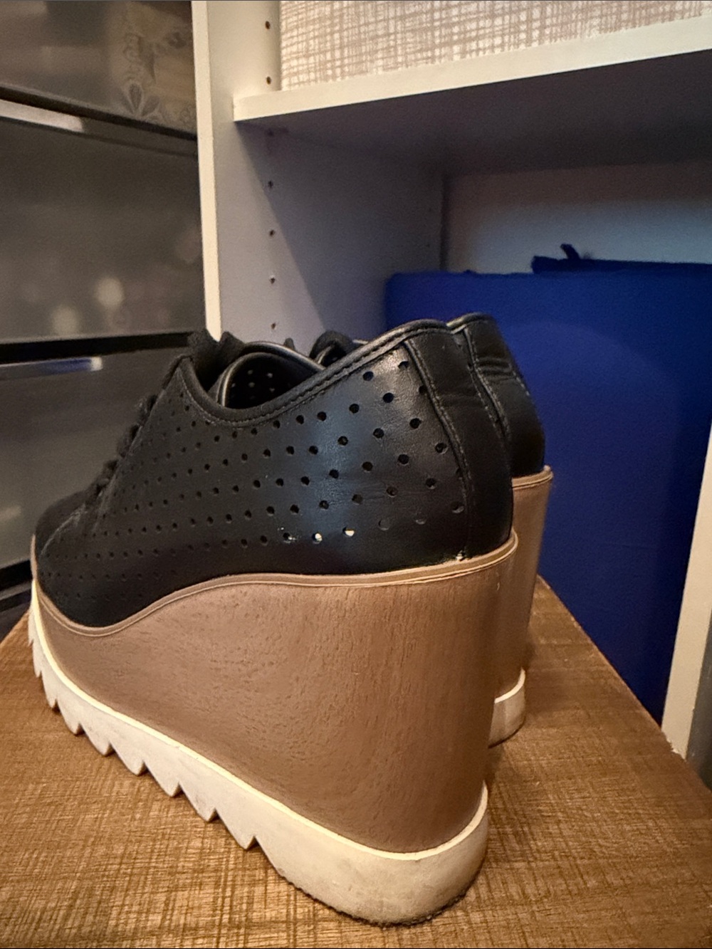Steve Madden Black Perforated Platform Sneakers with Tan Wood-Effect Midsole - Picture 3 of 4